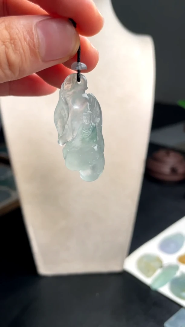定制翡翠未镶嵌观音