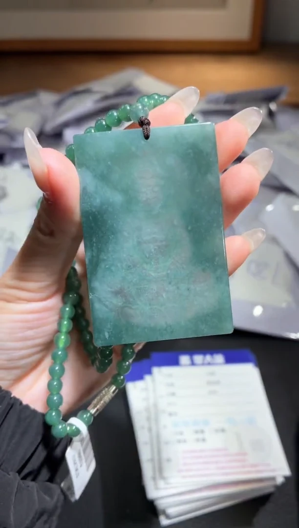 吊坠(不含链)未镶嵌翡翠观音