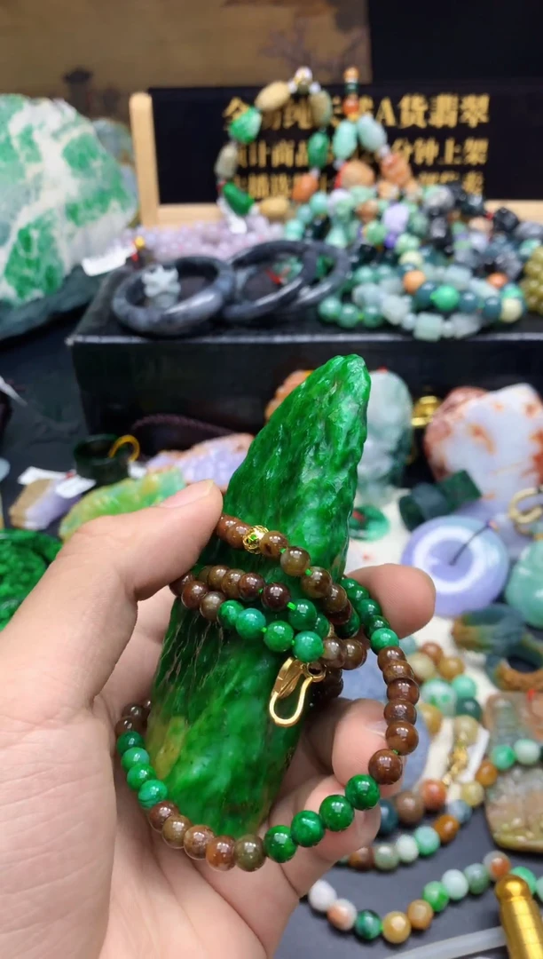 颈饰未镶嵌翡翠A****U缅甸翡翠