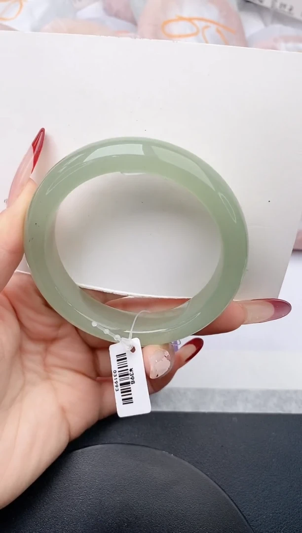 未镶嵌手镯石英质玉w37-DB57+