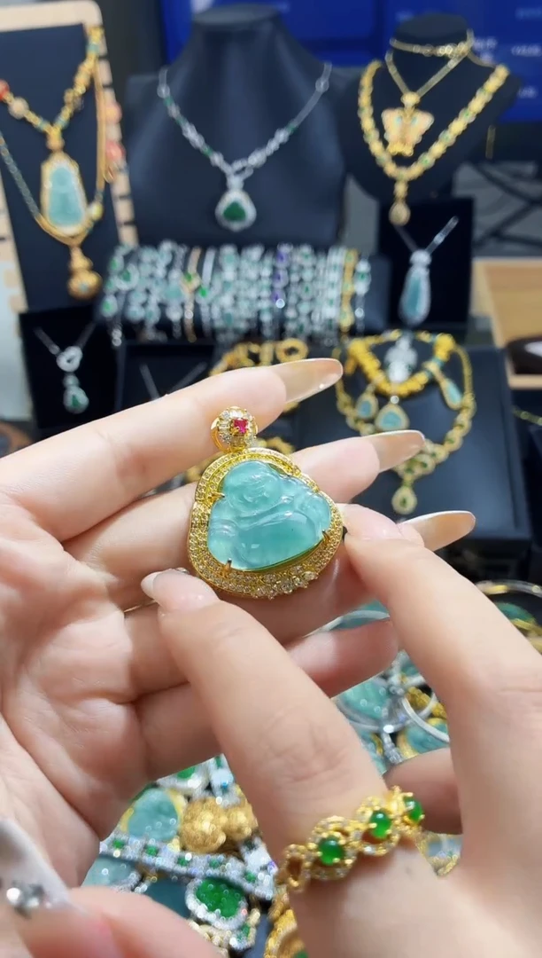 翡翠未镶嵌吊坠(不含链)天然翡翠a货 多样性发其一