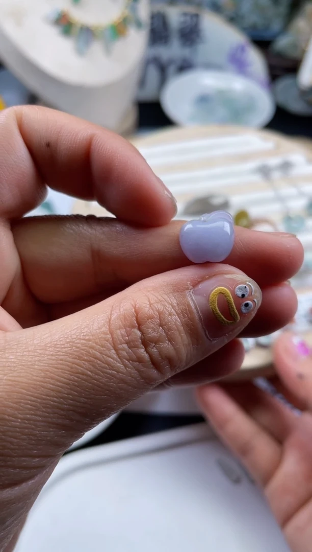 翡翠未镶嵌颈饰天然翡翠79