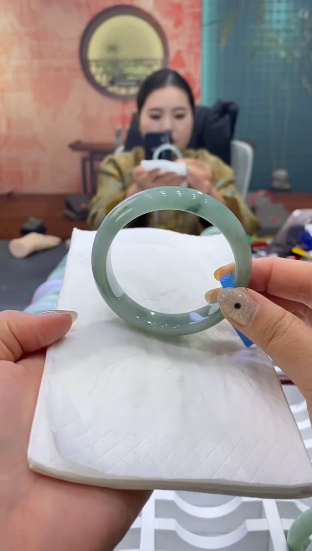 未镶嵌手镯翡翠多人00010683