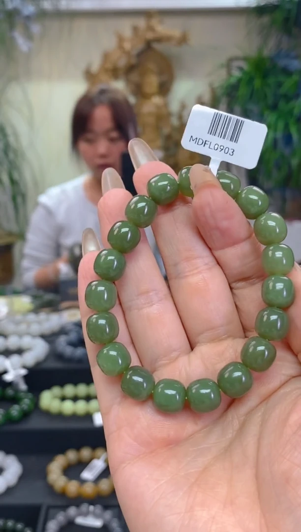 未镶嵌手串和田玉卡10