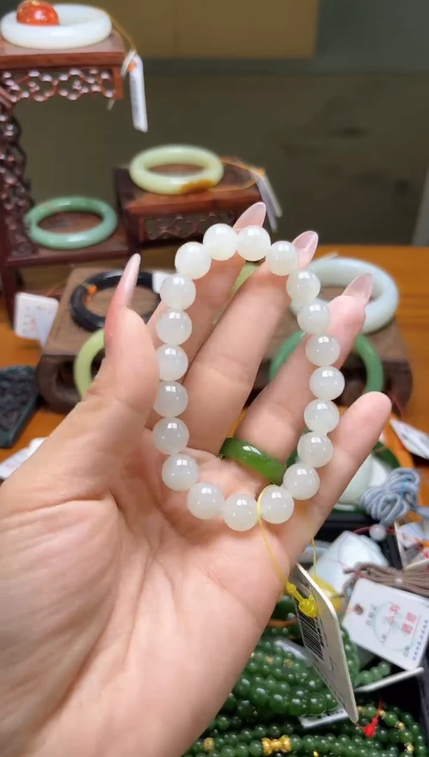 未镶嵌手串和田玉卡10新疆于田 圆珠