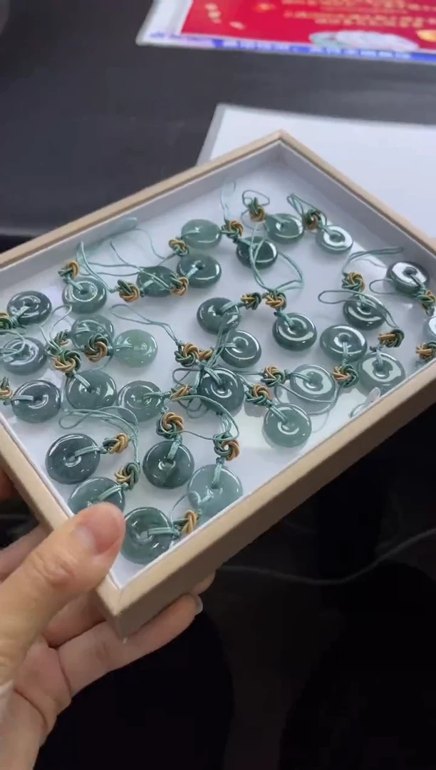 【闪购商品】翡翠挂件未镶嵌K413多样性发一件