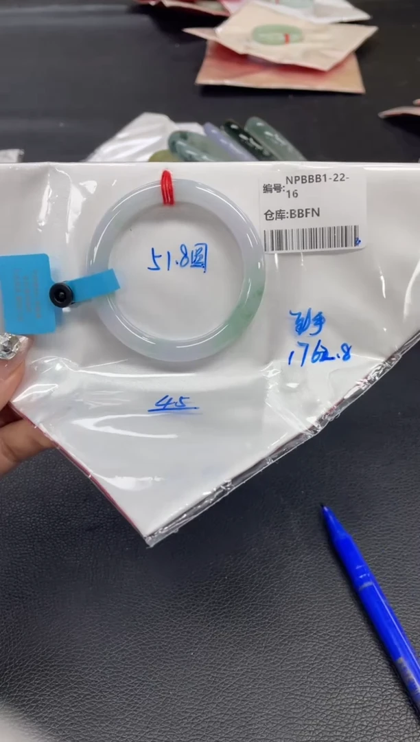 未镶嵌手镯翡翠翡翠手镯