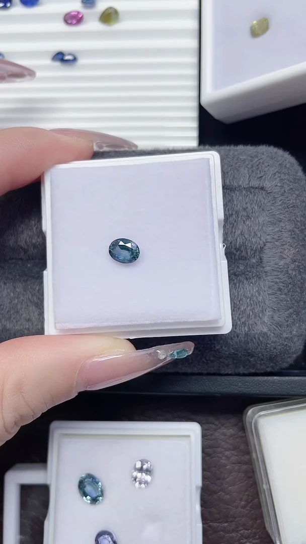 裸石蓝宝石0.8ct