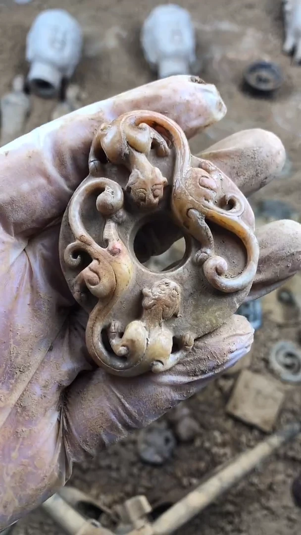 未镶嵌和田玉挂件洪**斯1