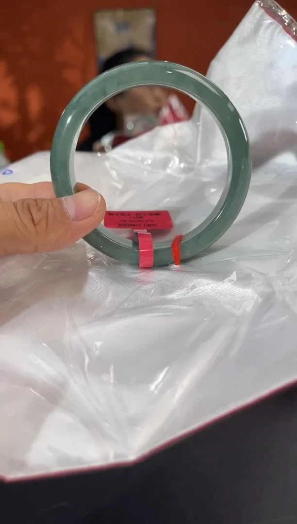 未镶嵌手镯翡翠5        圈口58