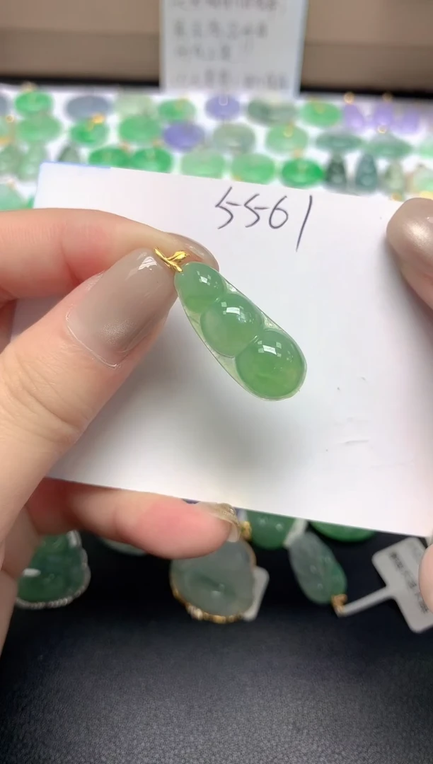 颈饰18K金镶嵌翡翠天然缅甸翡翠A货翡翠百元以上9元证书费自理