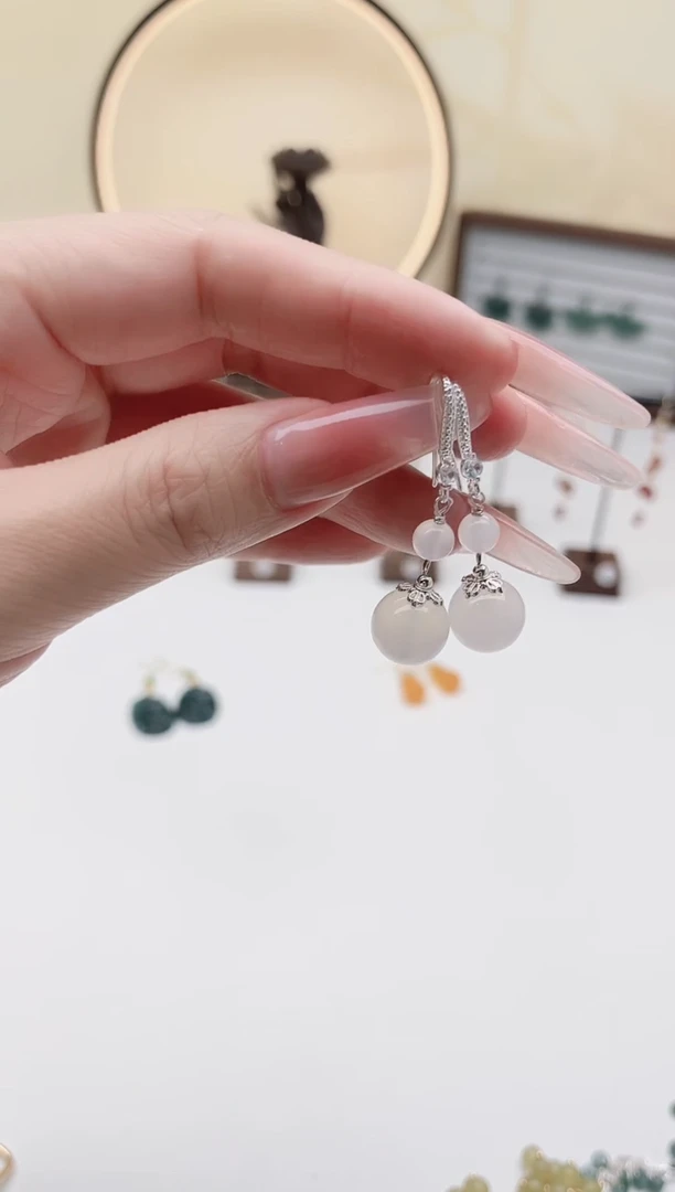 未镶嵌耳饰玛瑙/玉髓925白色2颗
