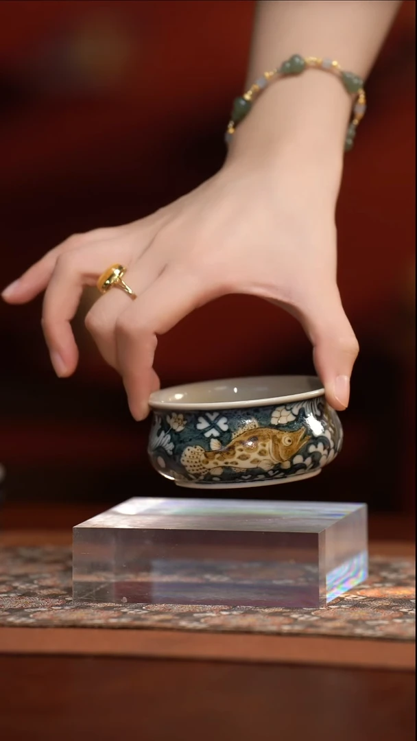 LQT立勤堂釉里金九鳜矮炉式杯