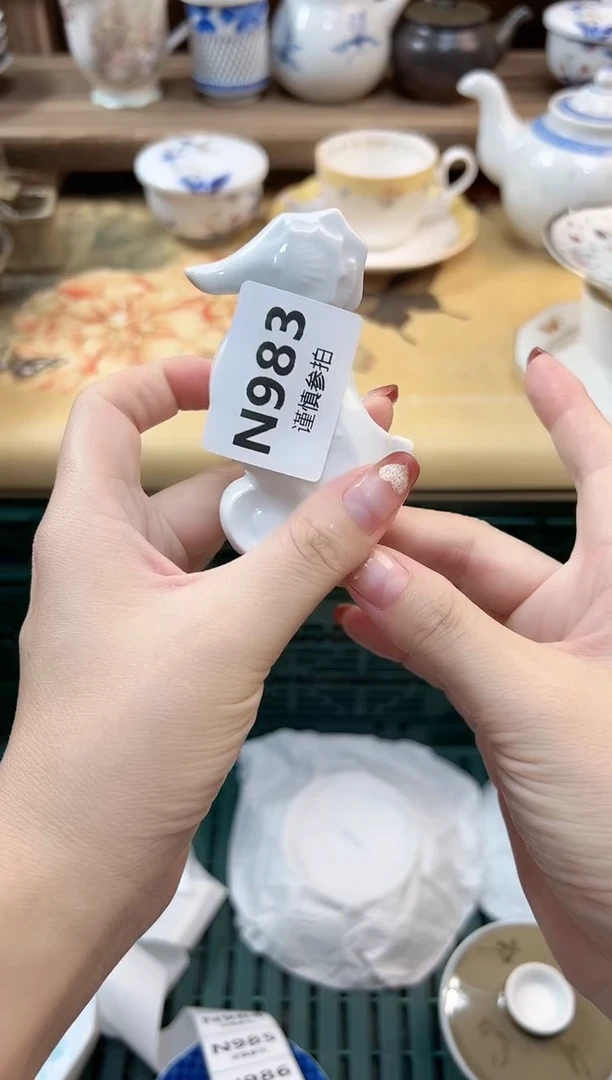 瓷片团**圆  983