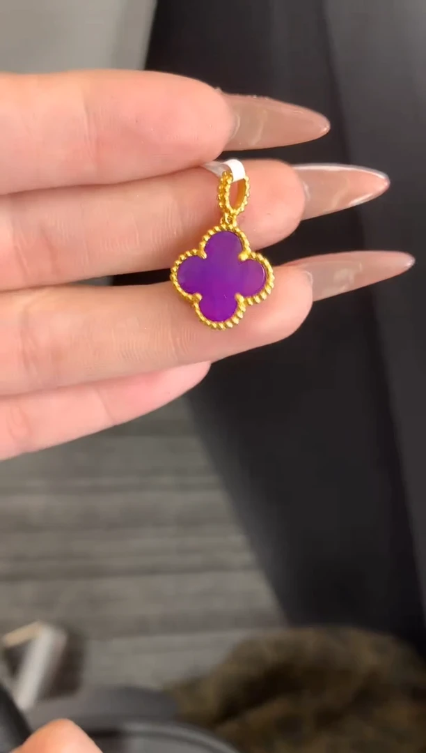 【闪购商品】苏纪石（舒俱来）.足金镶嵌舒俱来吊坠