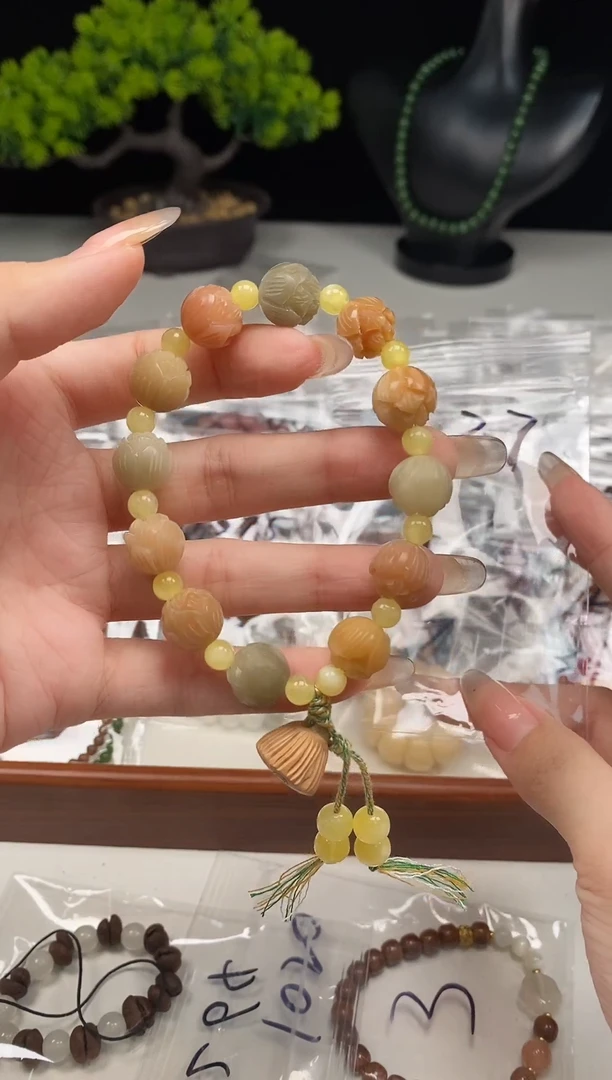 白玉菩提手串0237