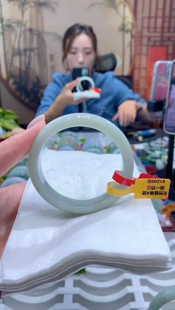 未镶嵌手镯翡翠000072596