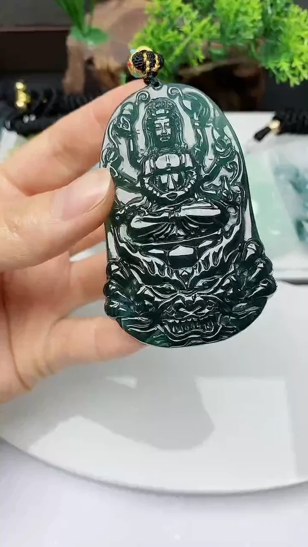 【闪购商品】翡翠颈饰未镶嵌