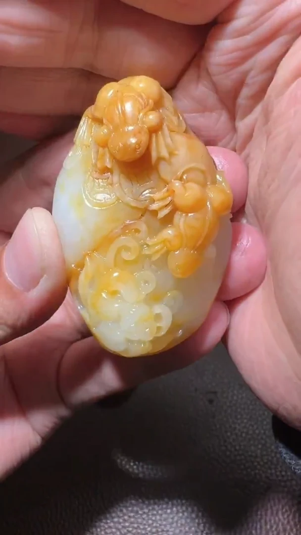 未镶嵌和田玉挂件和田玉