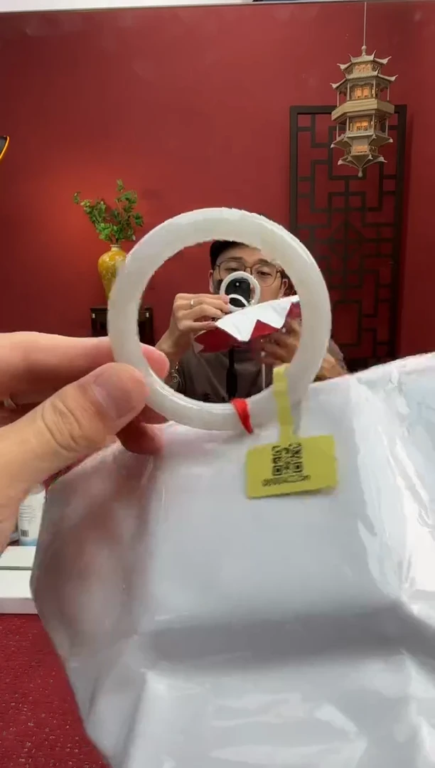 未镶嵌手镯（圆镯）翡翠翡翠手镯24