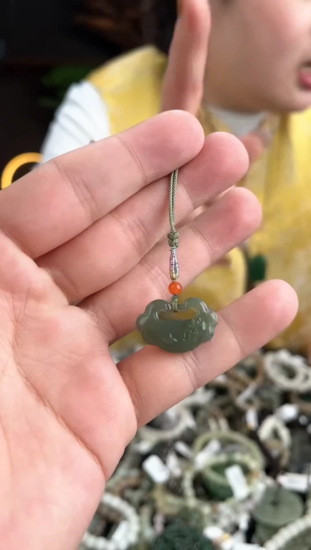 【闪购商品】和田玉颈饰未镶嵌多样性发货，一物一拍