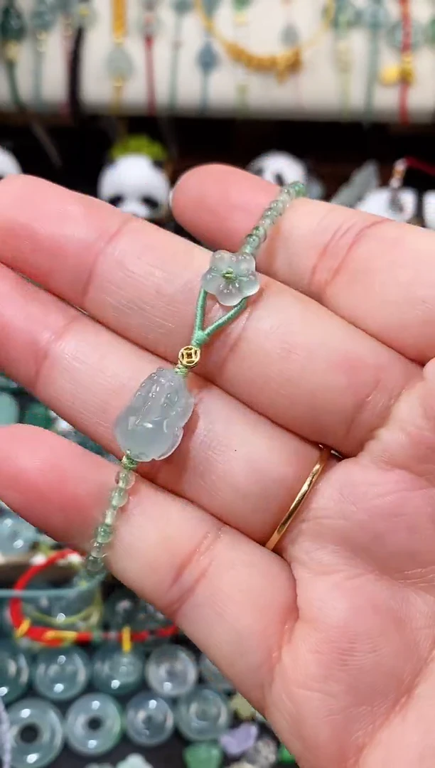 散珠翡翠貔貅小花手绳  手围15