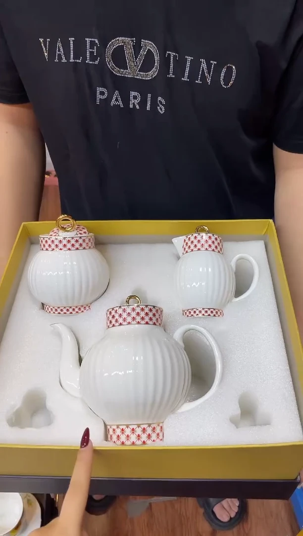 杯鸿辉家品牌瓷器，京东包邮！