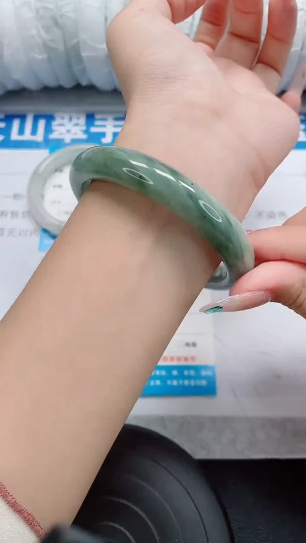 未镶嵌手镯石英质玉197-59/60