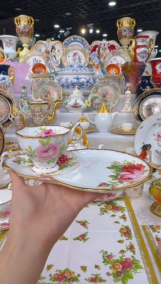 骨瓷娜娜中古器物如图所示62