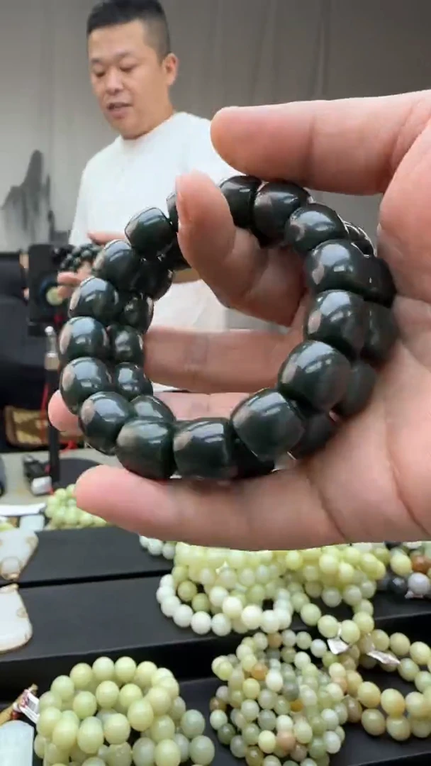 和田玉未镶嵌颈饰多样性发货拍一发一卡14直切深蓝