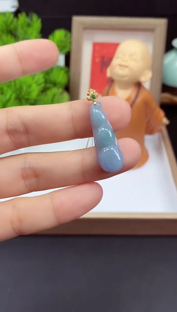 吊坠(不含链)18K金镶嵌翡翠豆子多样性发其一@@CMT