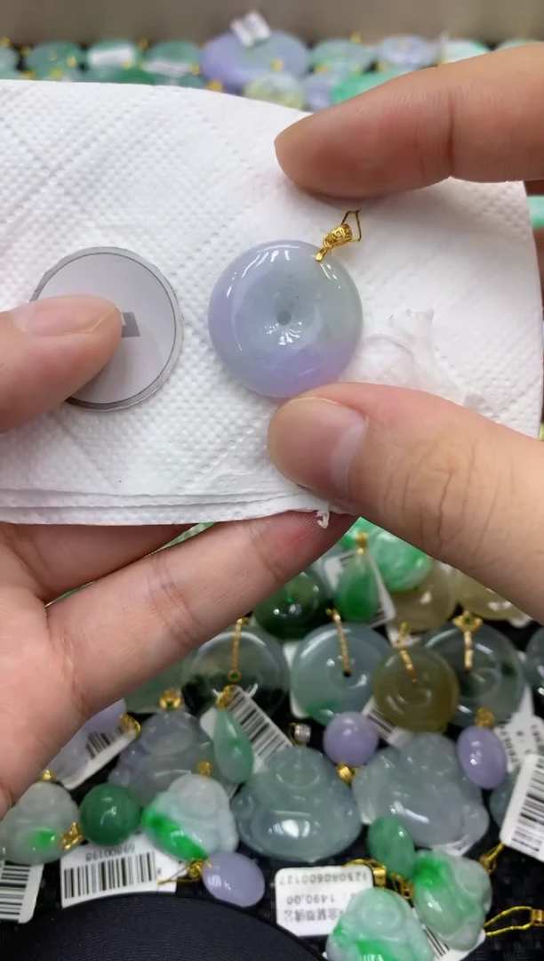 颈饰未镶嵌翡翠天然缅甸翡翠A货