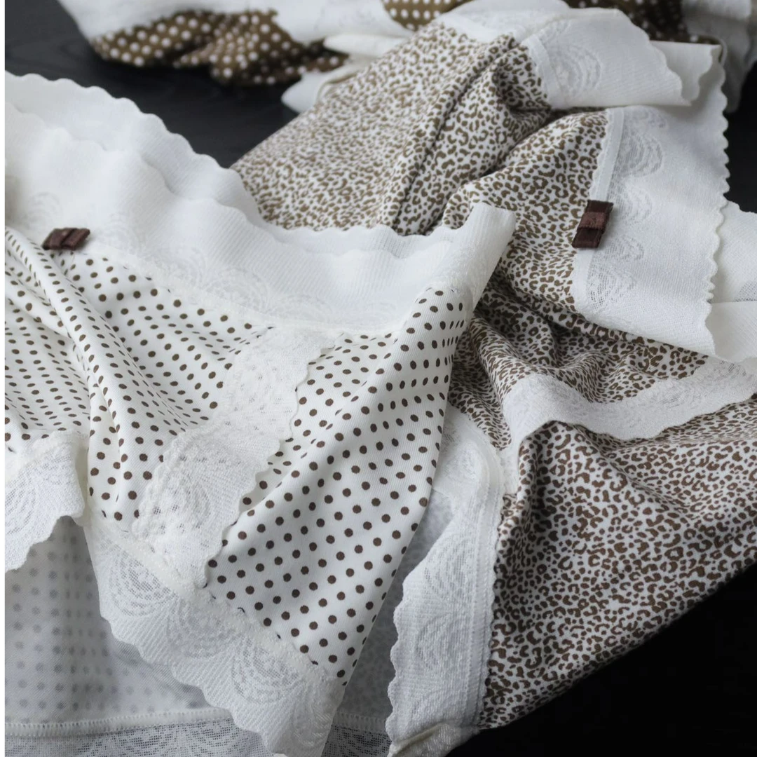 三条装2025年早春新款女内裤莫代尔亲肤透气豹纹小碎花内裤016