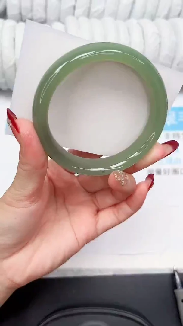 未镶嵌手镯石英质玉194-60.5BQ