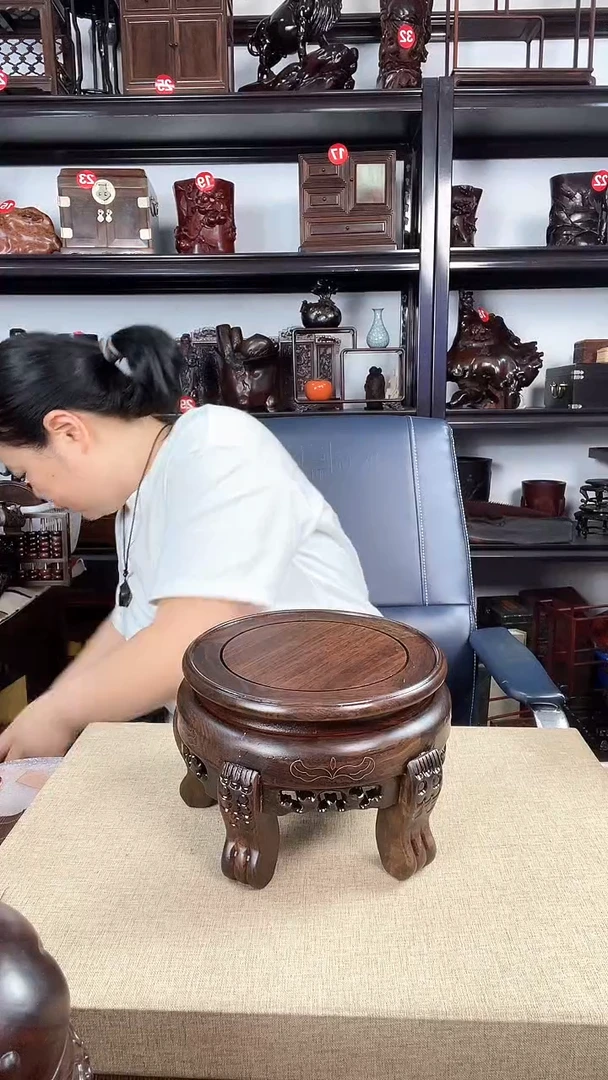 木15虎头几老李红木工艺品