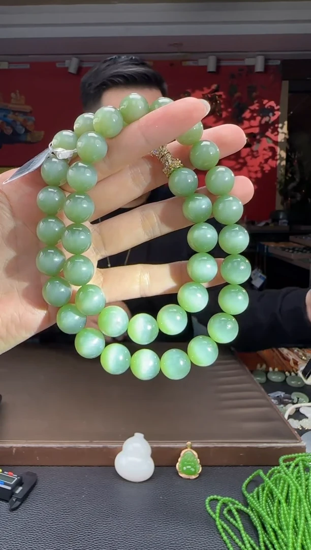 颈饰未镶嵌和田玉碧玉猫妈妈链卡12