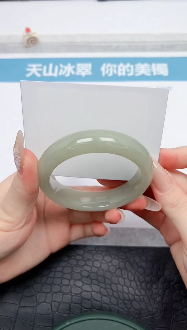 【闪购商品】石英质玉手镯未镶嵌k162-55.8