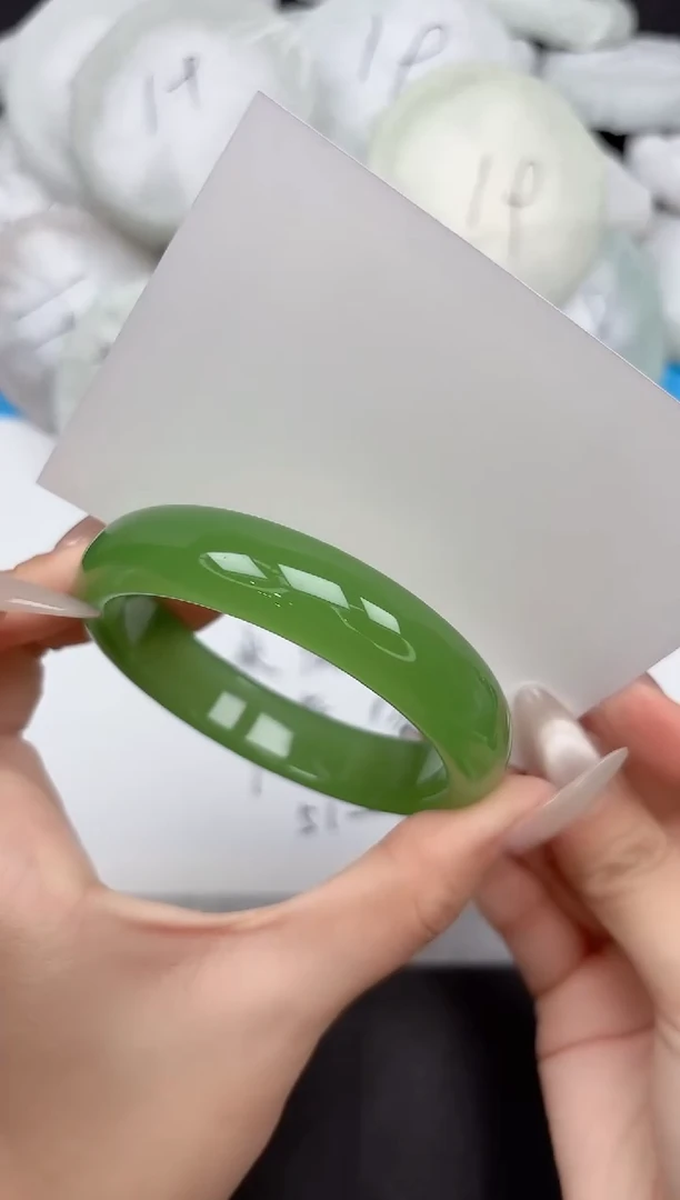 未镶嵌手镯石英质玉40-59/60