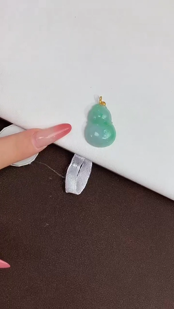 吊坠(赠链)18K金镶嵌翡翠天然缅甸A货翡翠