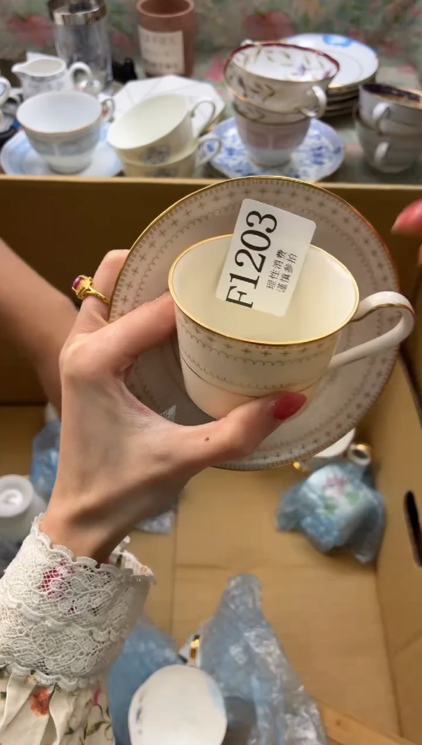 瓷片胡****）      F1203