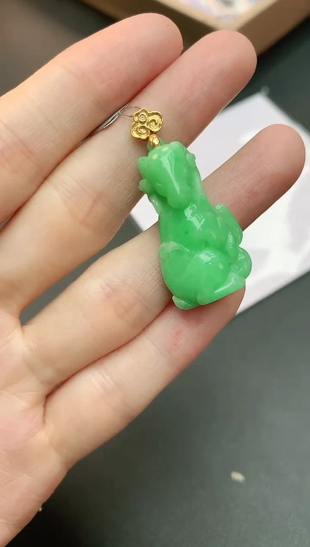 【闪购商品】翡翠颈饰18K金镶嵌赠礼盒证书 小君