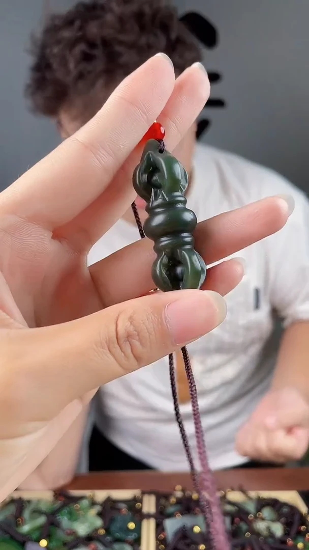 和田玉未镶嵌颈饰拍一发一，多样性发货