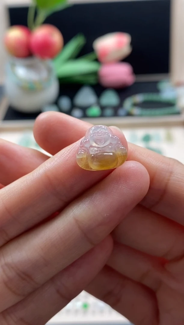 翡翠未镶嵌颈饰翡翠黄翡佛公