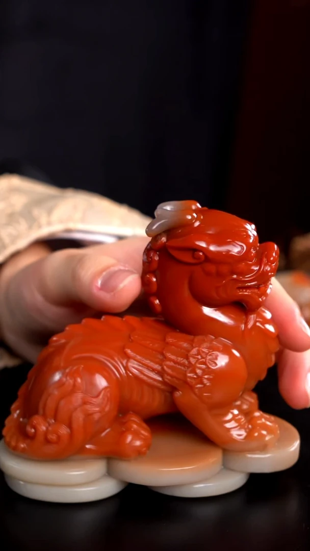 寿山石天***勤寿山石摆件