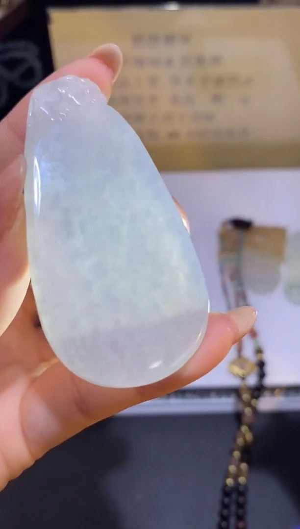 颈饰未镶嵌翡翠40394