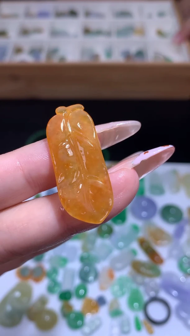 未镶嵌定制翡翠叶子