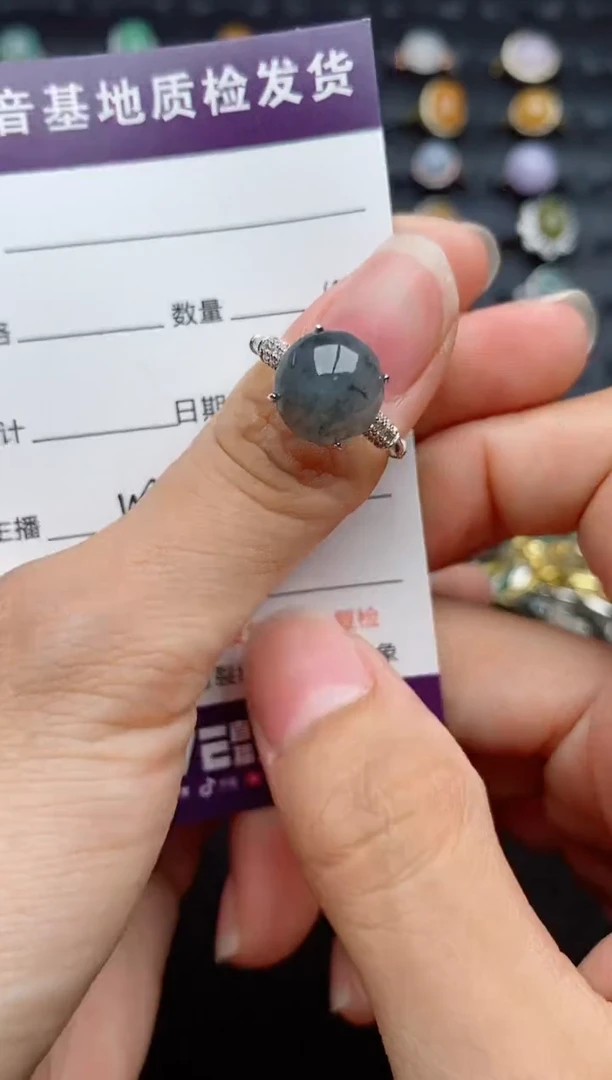 银S925镶嵌戒指翡翠....
