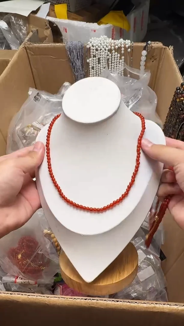 玛瑙/玉髓颈饰合金上