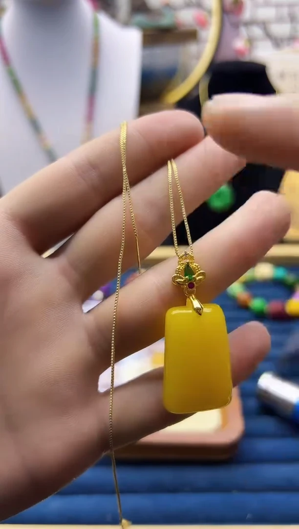 【闪购商品】蜜蜡耳饰14K金镶嵌D63