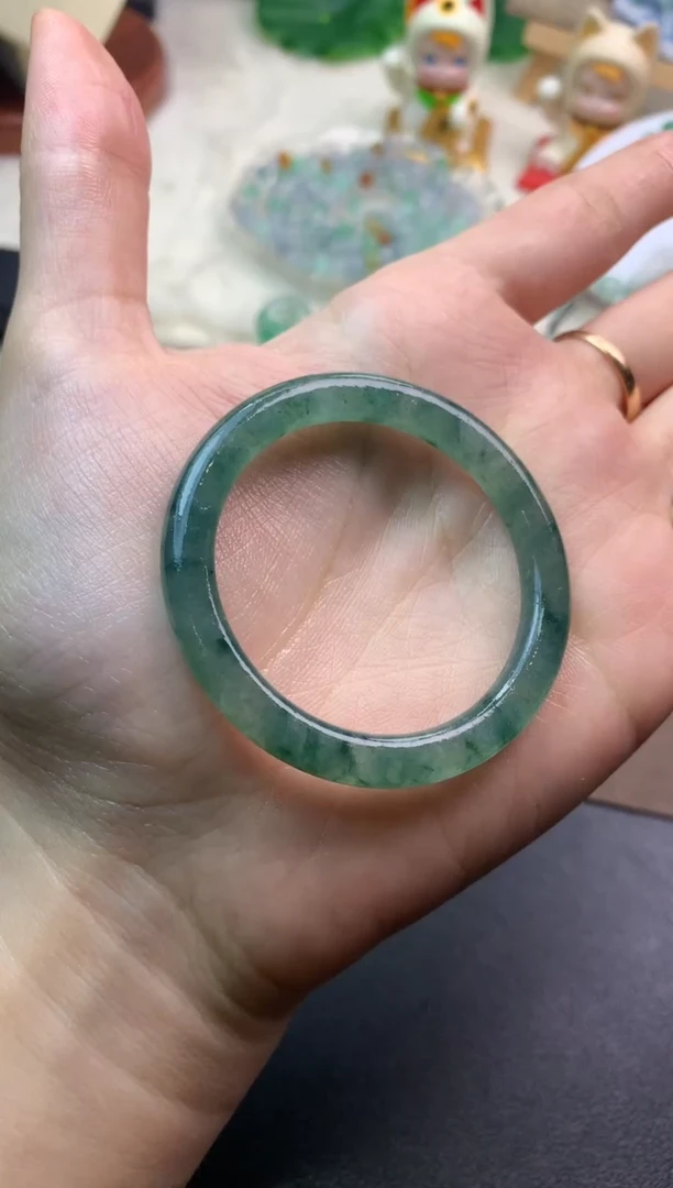 未镶嵌定制翡翠毛货